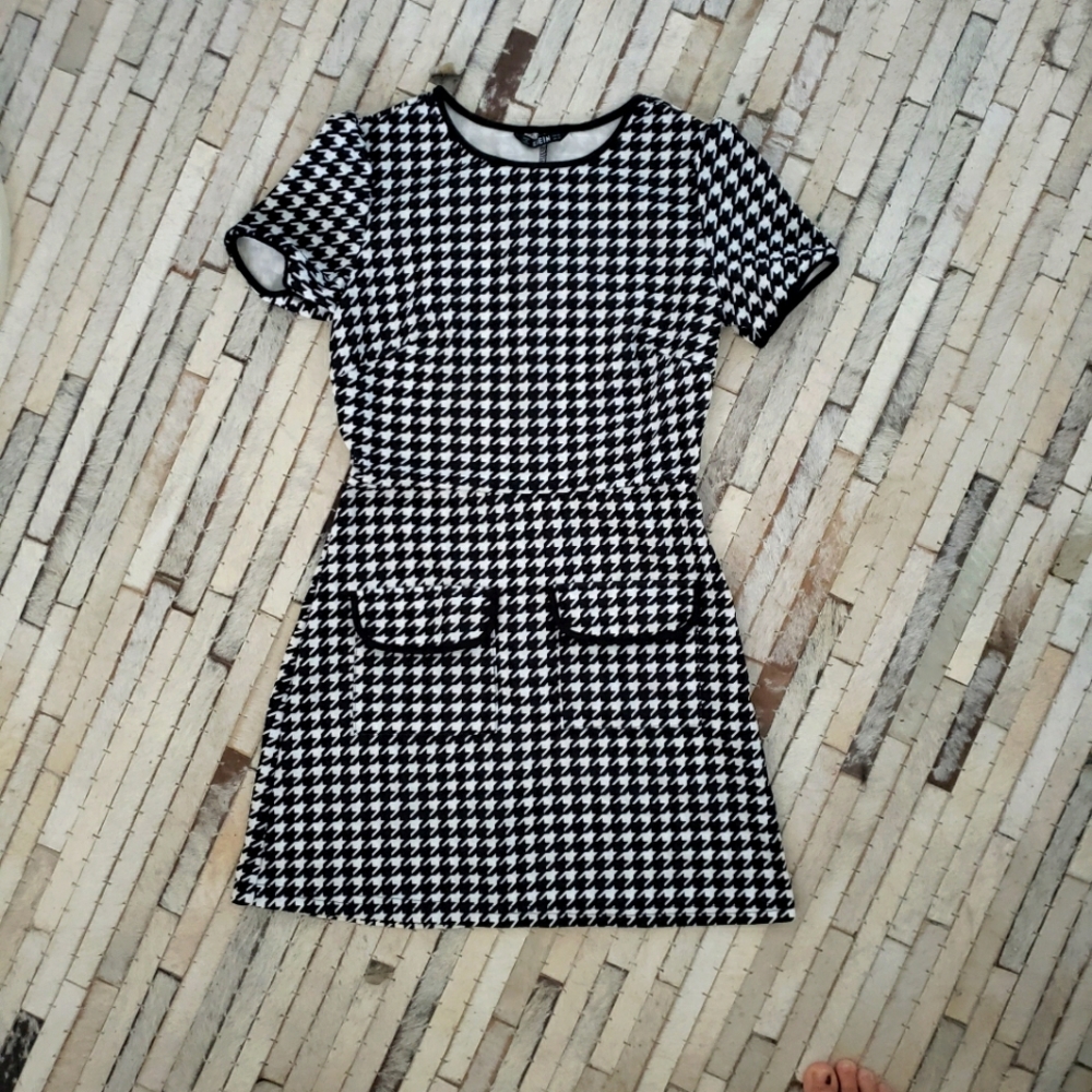 SHEIN Black & White Design Dress